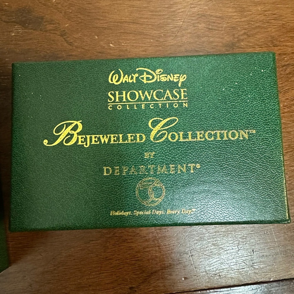 Department 56-Bejeweled Collection "Merry Christmas Minnie" Trinket Box - Picture 3 of 11